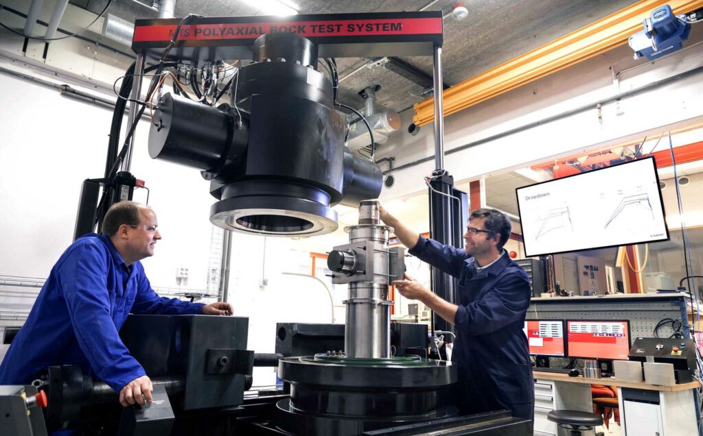 Polyaxial Rock Test System - Simton